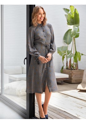 Pattern Shirt cut dress with flared skirt (Burda 10/2018, pattern number 103)