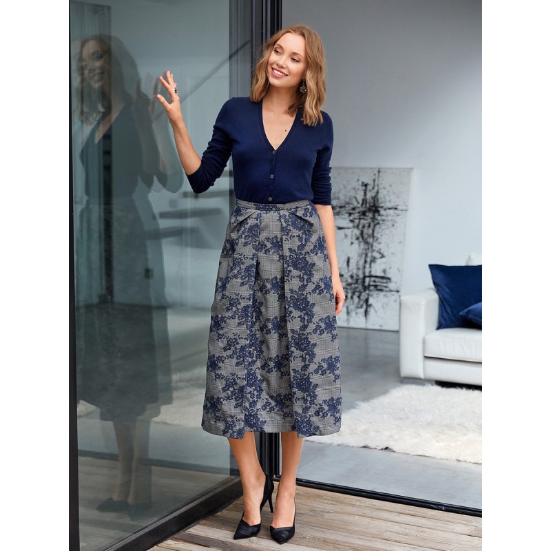 Pattern Skirt of flared...