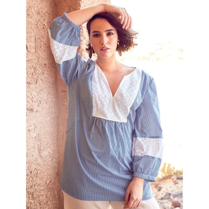 Pattern Tunic of spacious...