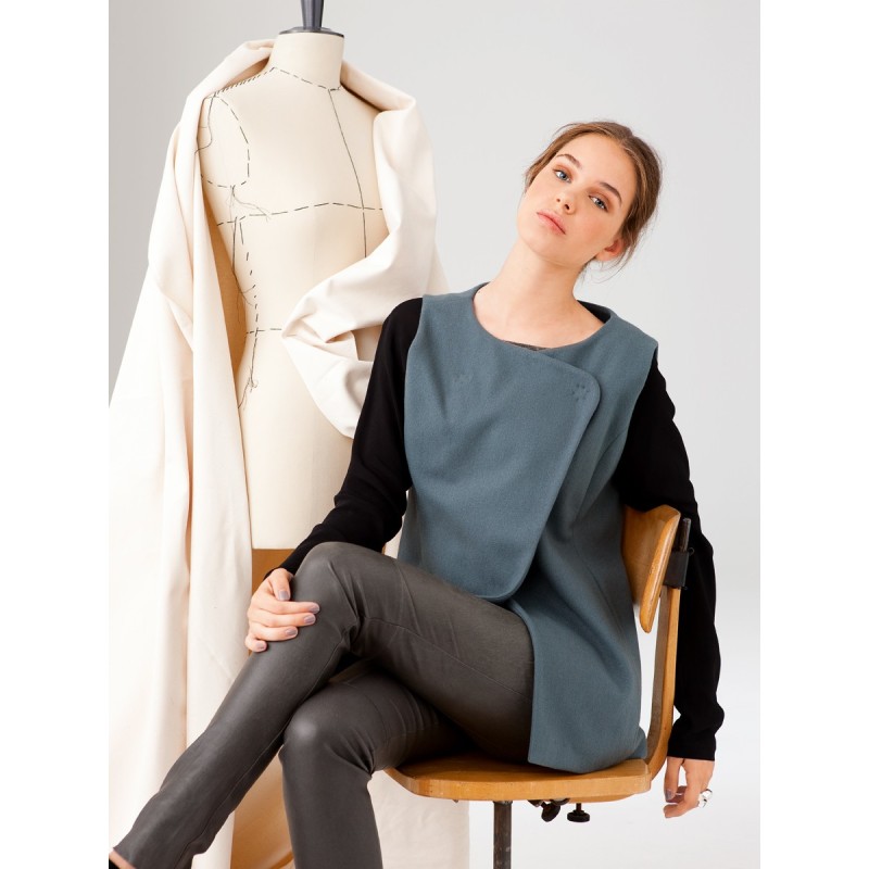 Pattern Long vest made of...