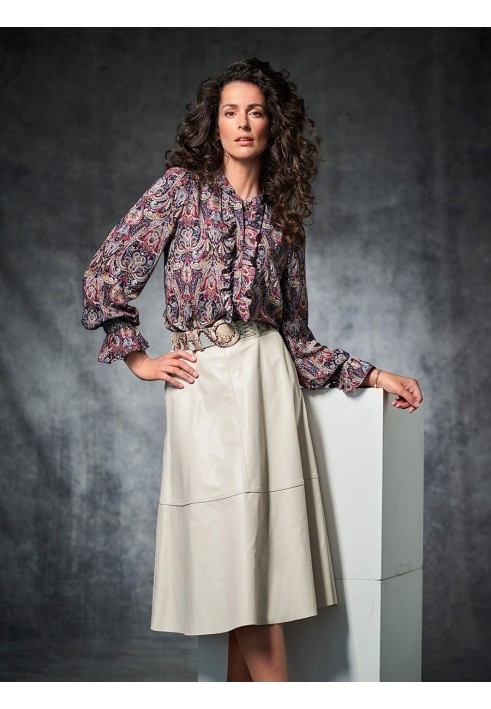 Pattern Blouse with frills in the style of the 70s (Burda 10/2020, pattern number 108)