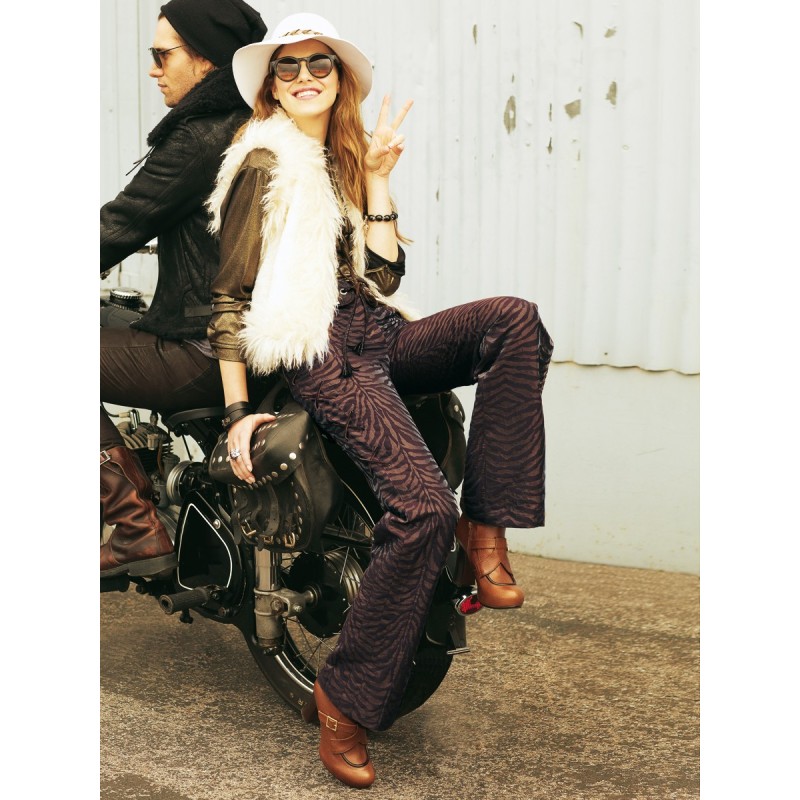 Pattern Straight-cut pants...