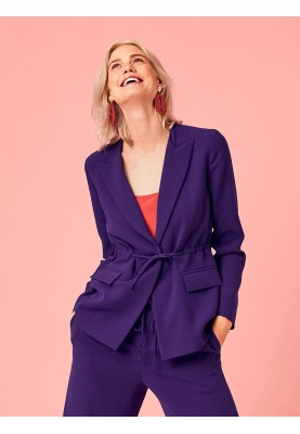 Pattern Straight-cut jacket with drawstring at the waist (Burda 10/2019, pattern number 118)