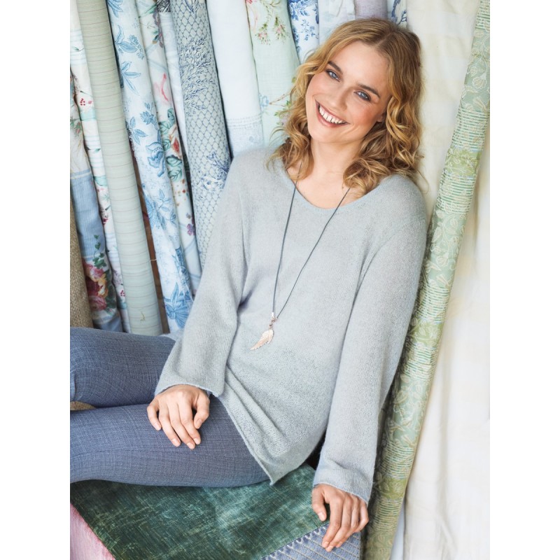 Pattern Pullover of a...