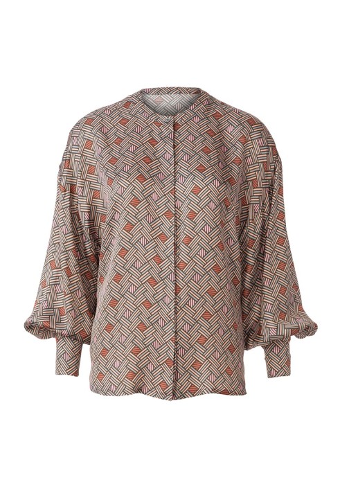 Pattern Blouse-shirt with wide sleeves (Burda 8/2020, pattern number 110 A)