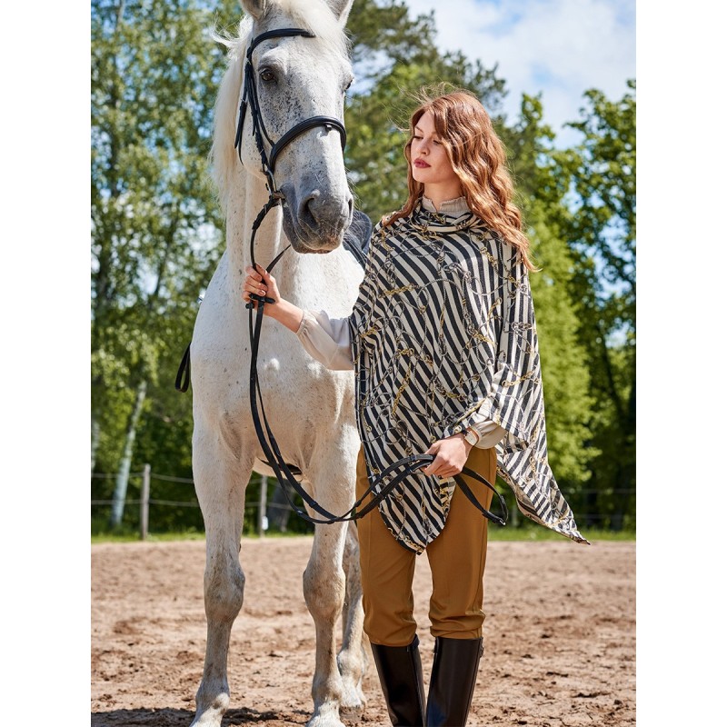 Pattern Cape with stand-up...