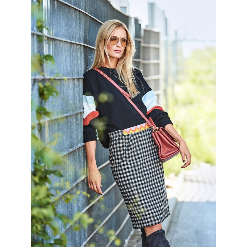 Pattern Pencil skirt with...