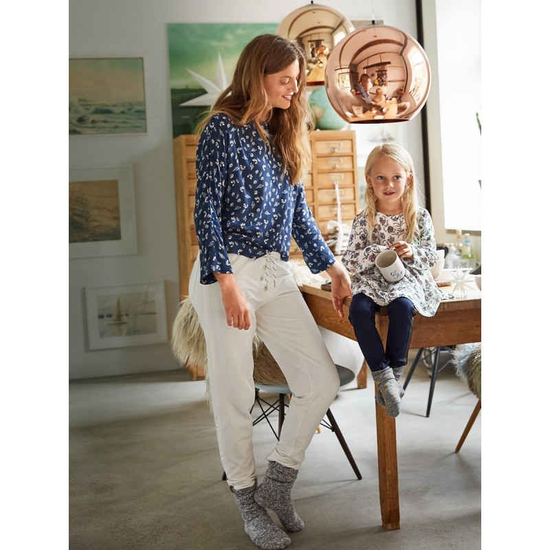 Pattern A spacious blouse...