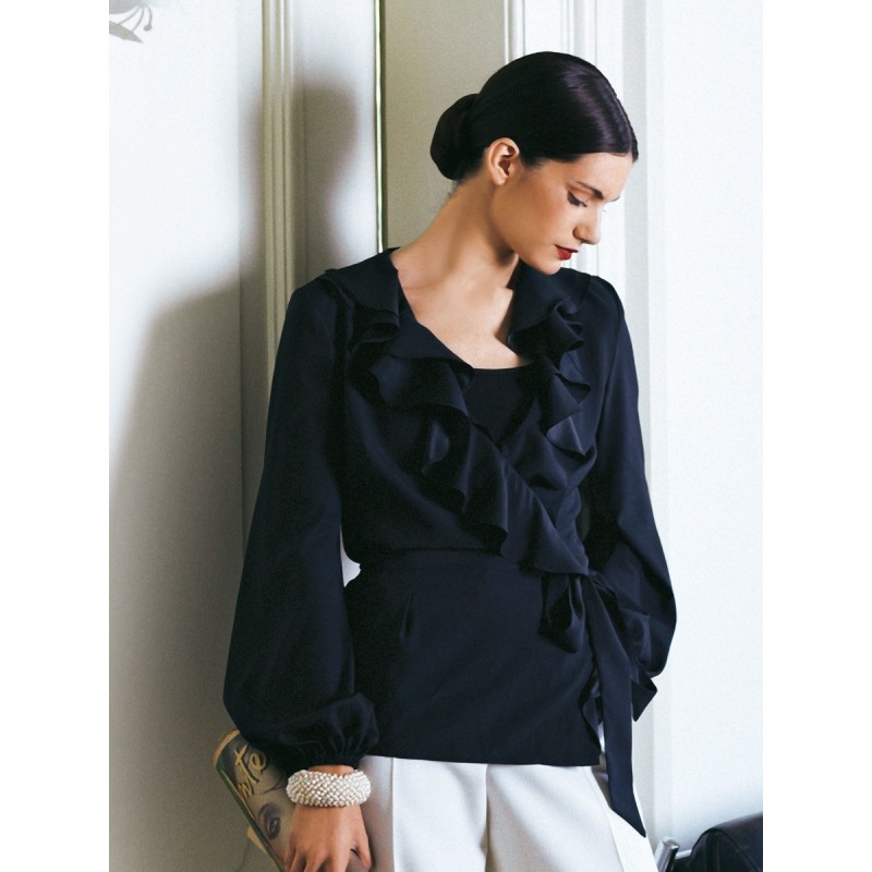 Pattern Blouse with a smell...