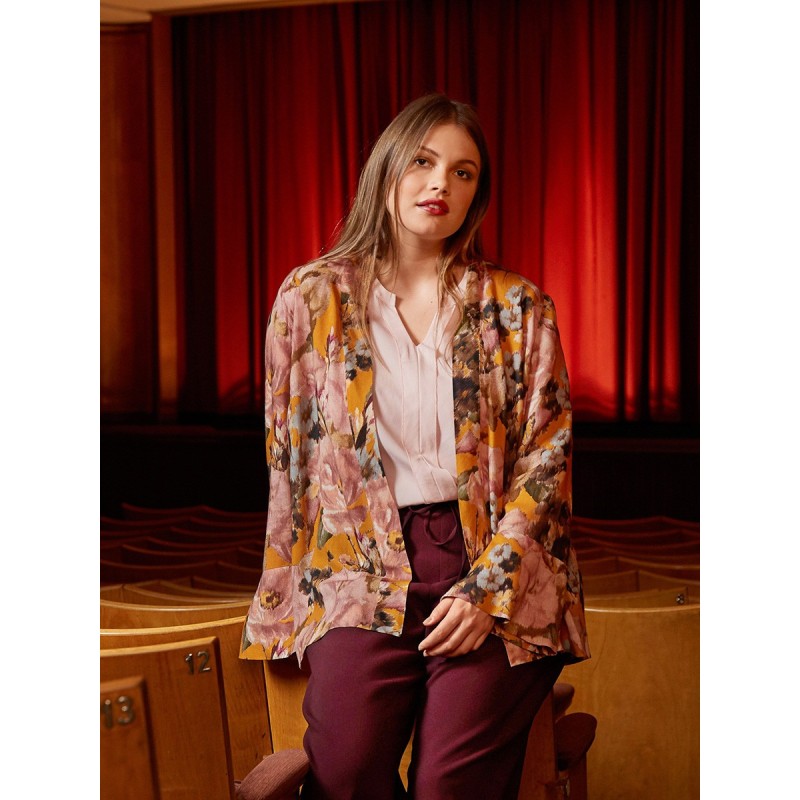 Pattern Jacket of a simple...