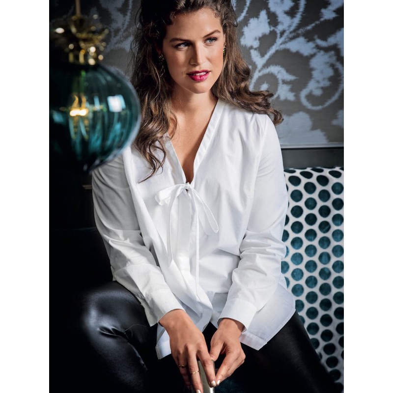 Pattern Shirt-cut blouse...