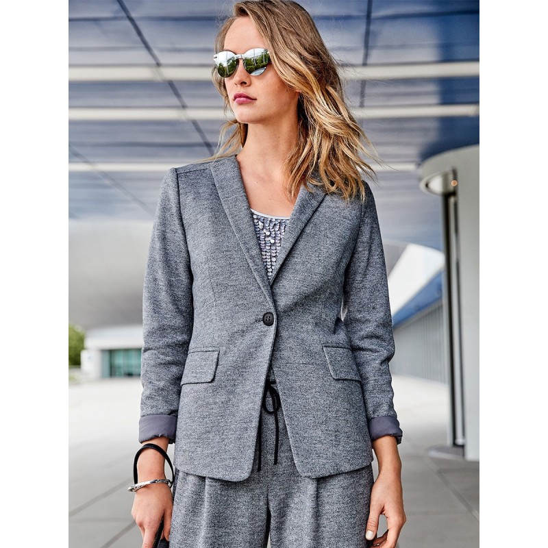 Pattern Slim-fit jacket...