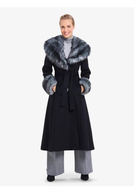 Pattern Coat with shawl fur collar (Burda 2/2018, pattern number 6387 A)