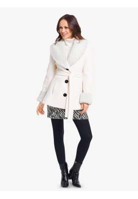 Pattern Coat with shawl fur collar (Burda 2/2018, pattern number 6387 A)