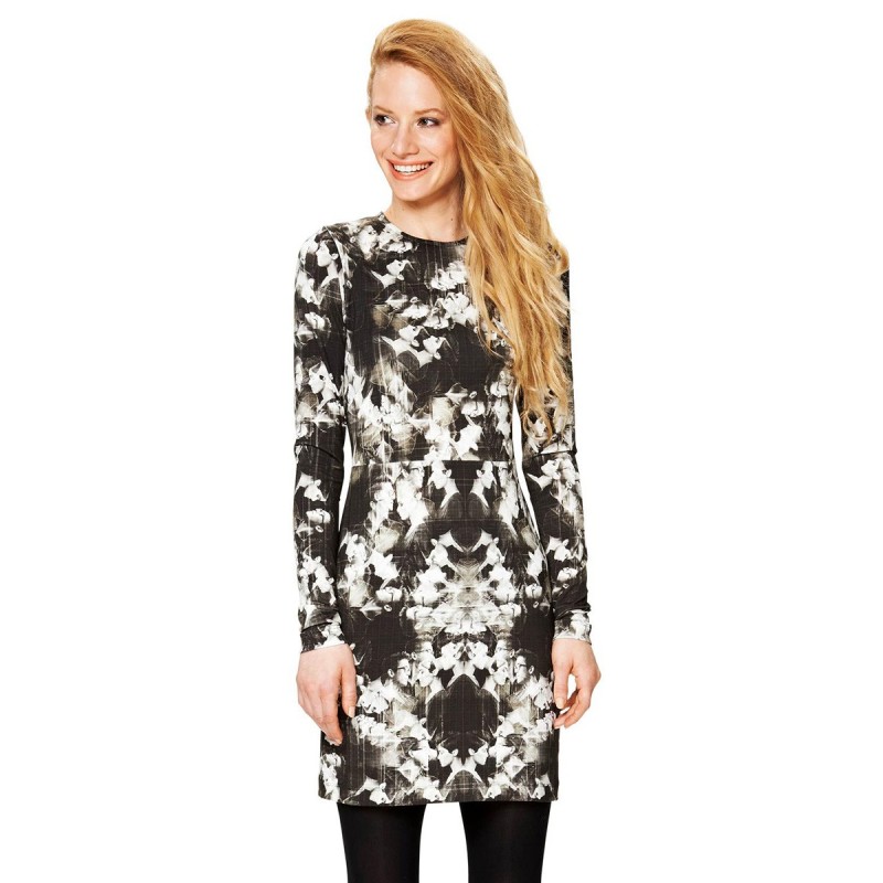 Pattern Cutaway knitted...