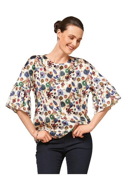 Pattern Blouse with wide frills on the sleeves (Burda 2/2017, pattern number 6458 A)