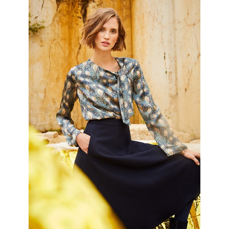 Pattern Straight-cut blouse...