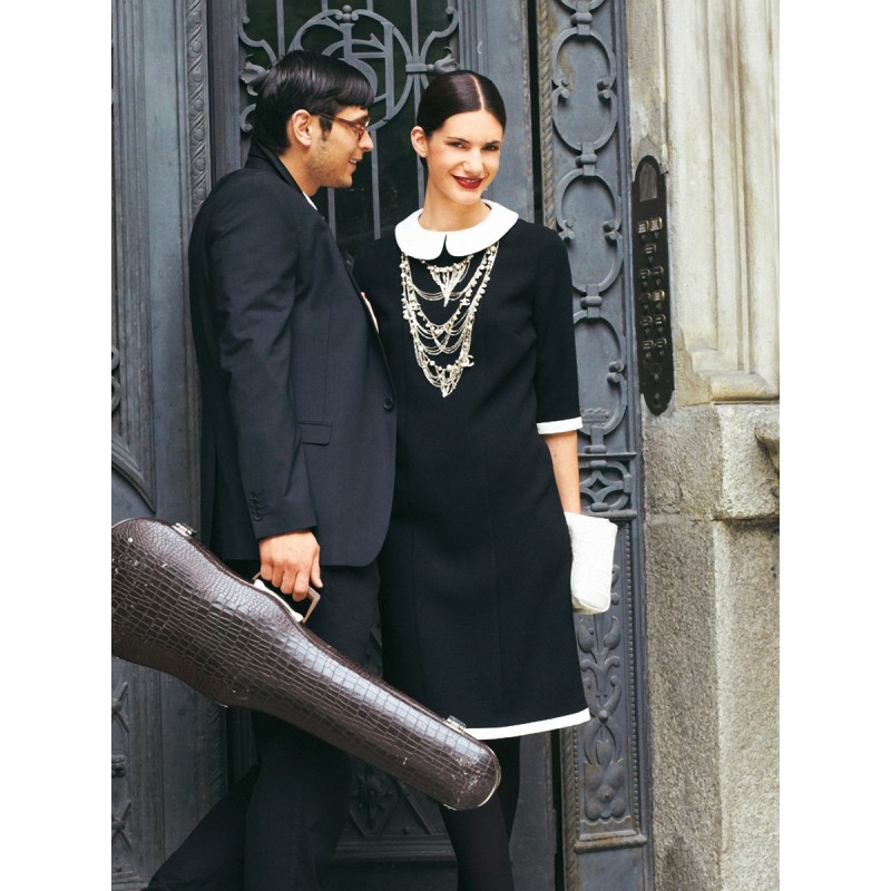 Pattern Straight-cut dress...