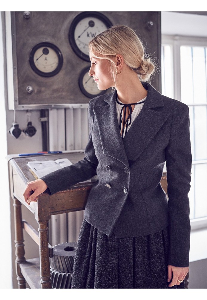 Pattern Double-breasted jacket of a fitted silhouette (Burda 10/2019, pattern number 114)