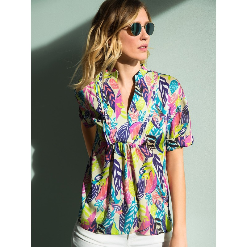 Pattern Blouse of spacious...