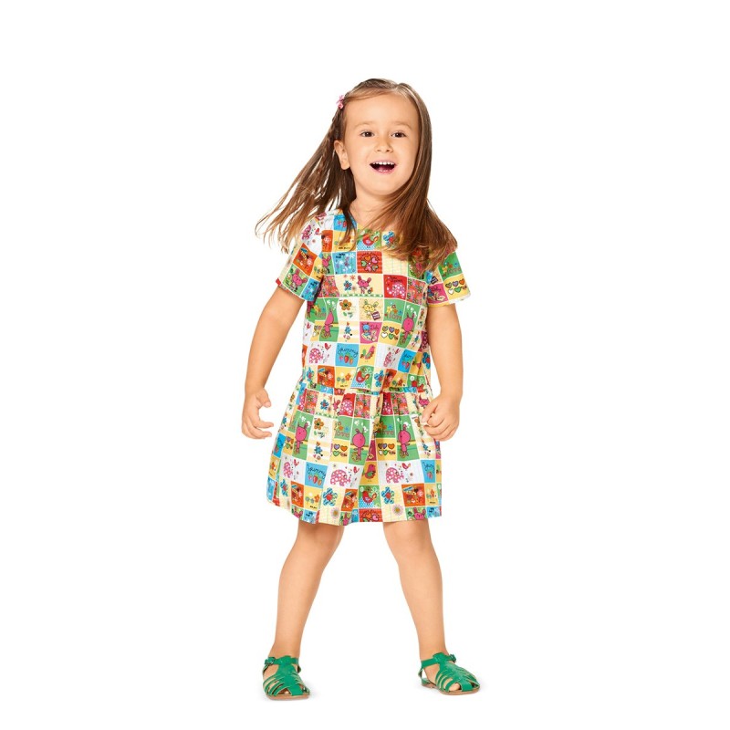 Pattern Dress with a flared...