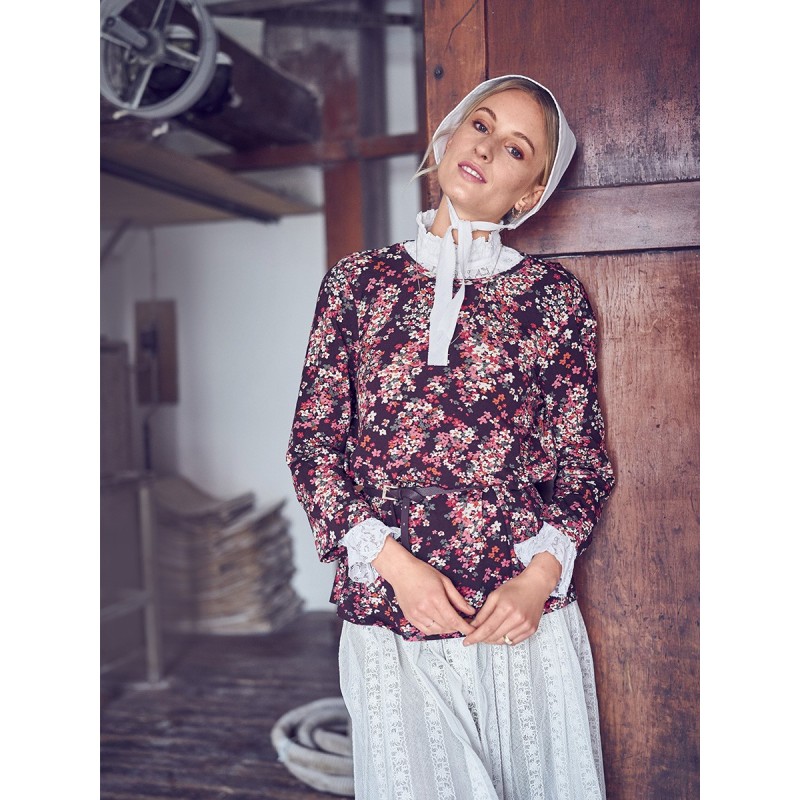 Pattern Pullover with deep...