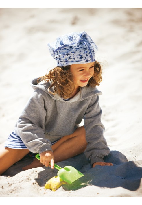 Pattern Anorak with a hood and raglan sleeves (Burda 5/2011, pattern number 137)