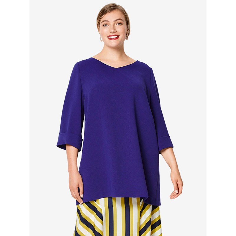 Pattern Tunic of a free cut...