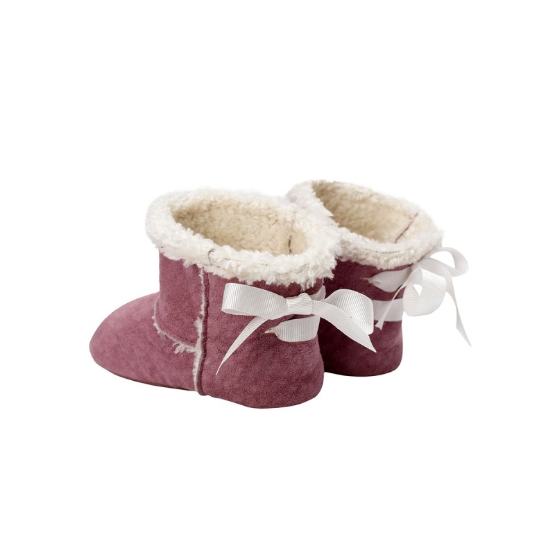 Pattern Uggs with a satin...