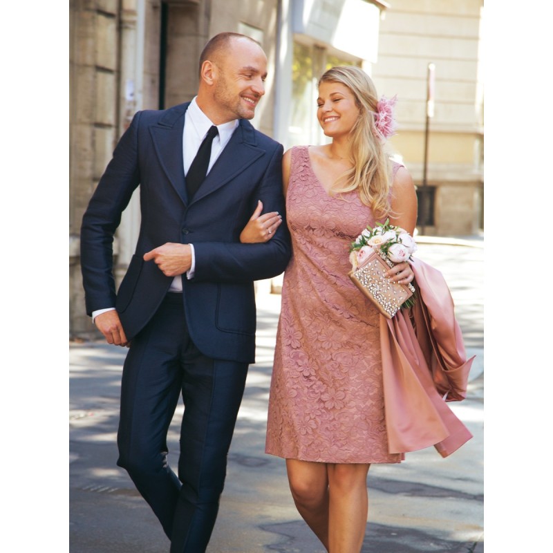 Pattern Lace dress without...