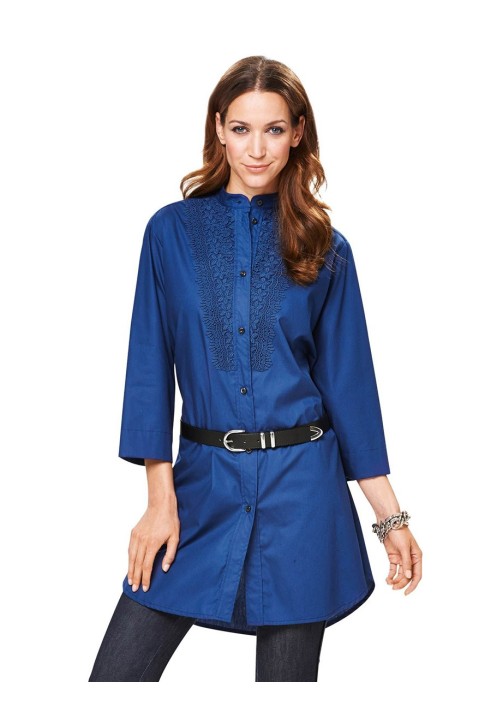 Pattern Shirt with lace plastron (Burda 1/2014, pattern number 6908 C)