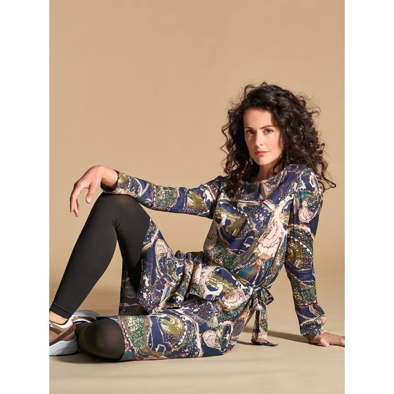 Pattern A cut-off dress...