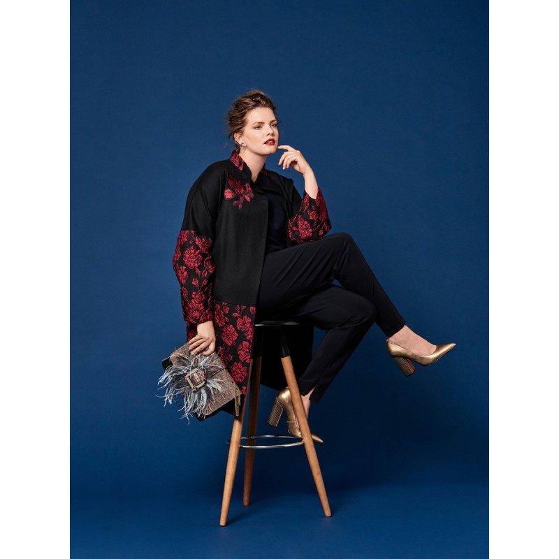 Pattern O-silhouette coat...