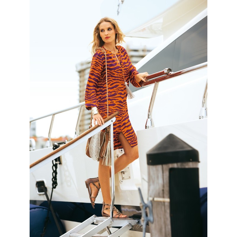 Pattern Tunic dress made of...