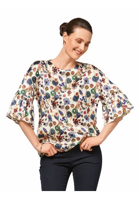 Pattern Blouse of a spacious silhouette with puffy sleeves (Burda 2/2017, pattern number 6458 B)