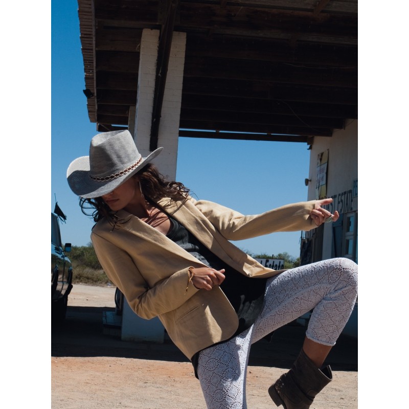 Pattern Blazer of a fitted...