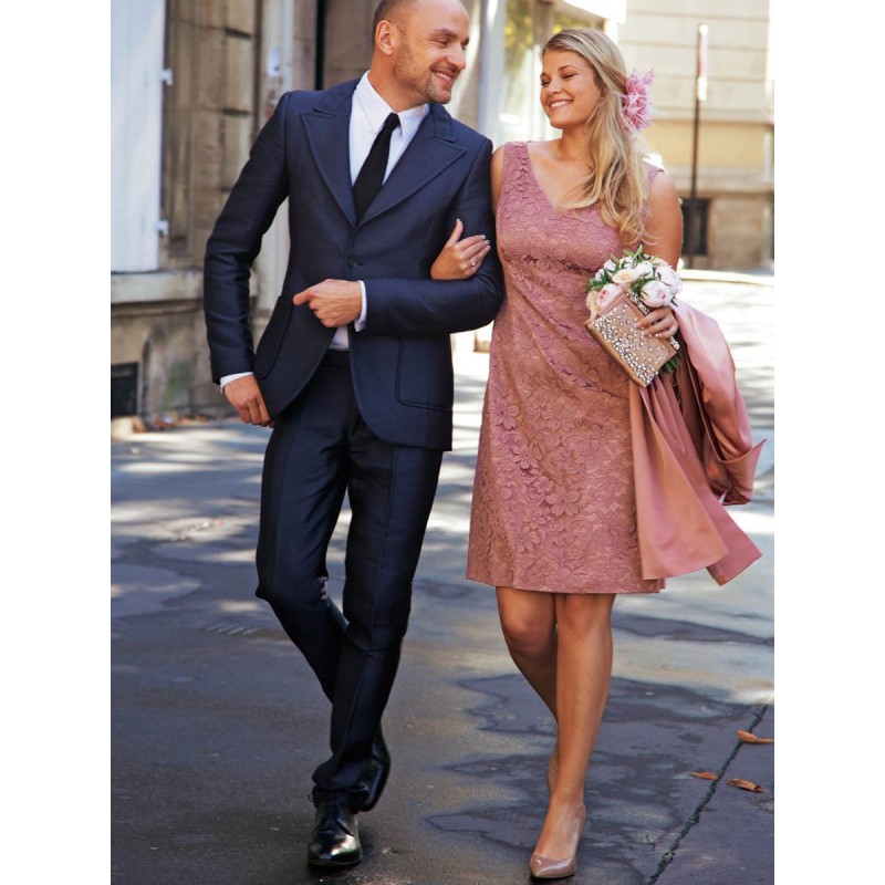 Lace sheath dress pattern...