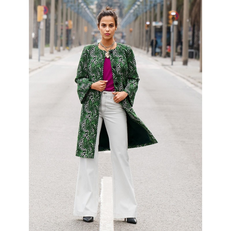 Pattern Coat of straight...