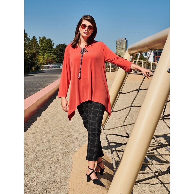 Pattern Pullover of a...