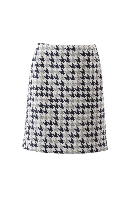 Pattern Short skirt with relief seams (Burda 9/2019, pattern number 102 A)