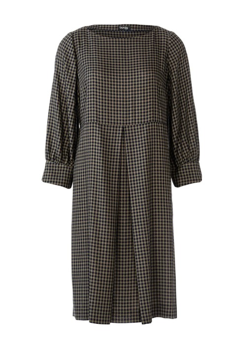 Pattern Dress with opposite pleats on the skirt (Burda 10/2020, pattern number 105 B)