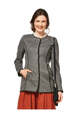 Pattern Bouclé jacket of a fitted silhouette without a collar (Burda 2/2017, pattern number 6465 B)