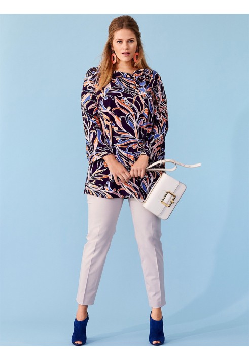 Pattern Tunic with collar-collar and flared sleeves (Burda 8/2019, pattern number 127 B)