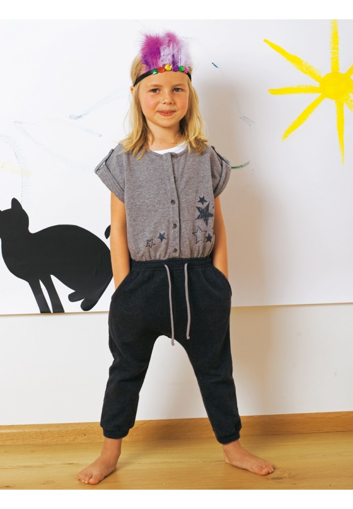 Pattern Knitted overalls of a free cut (Burda 12/2011, pattern number 140)