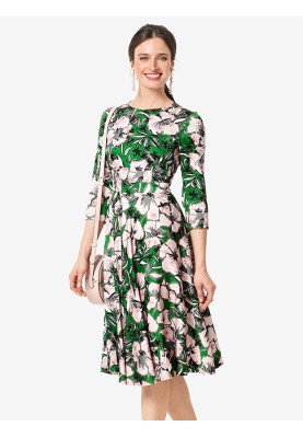 Pattern Dress cut-out with opposite fold on the skirt (Burda 2/2019, pattern number 6297 B)