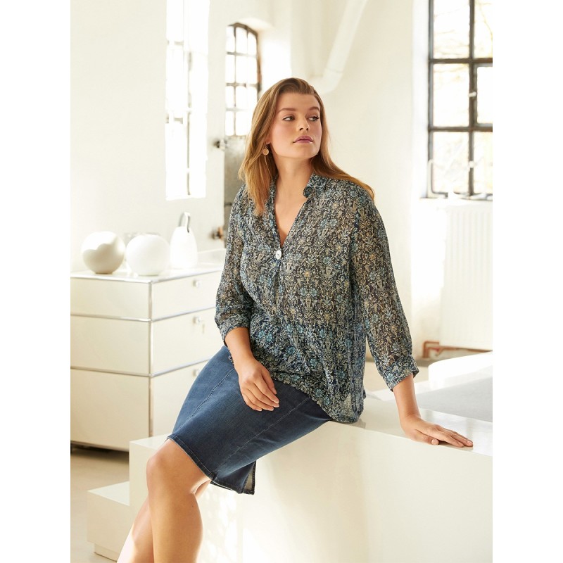 Pattern Blouse-shirt with a...