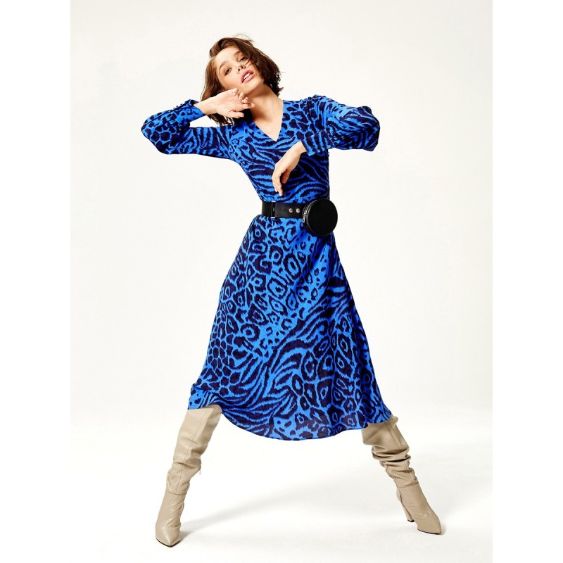 Pattern Dress with flared...