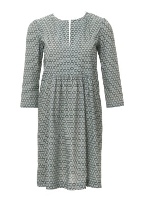 Pattern Empire silhouette dress with 3/4 sleeves (Burda 6/2012, pattern number 126)