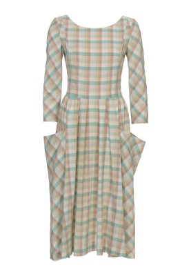 Pattern Linen dress in the spirit of retro (Burda 5/2011, pattern number 125)