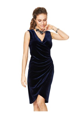 Pattern Velvet dress with a fitted silhouette (Burda 2/2014, pattern number 6829 A)